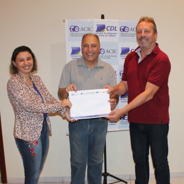 ACIC/CDL em parceria com Goiás   contempla empresário